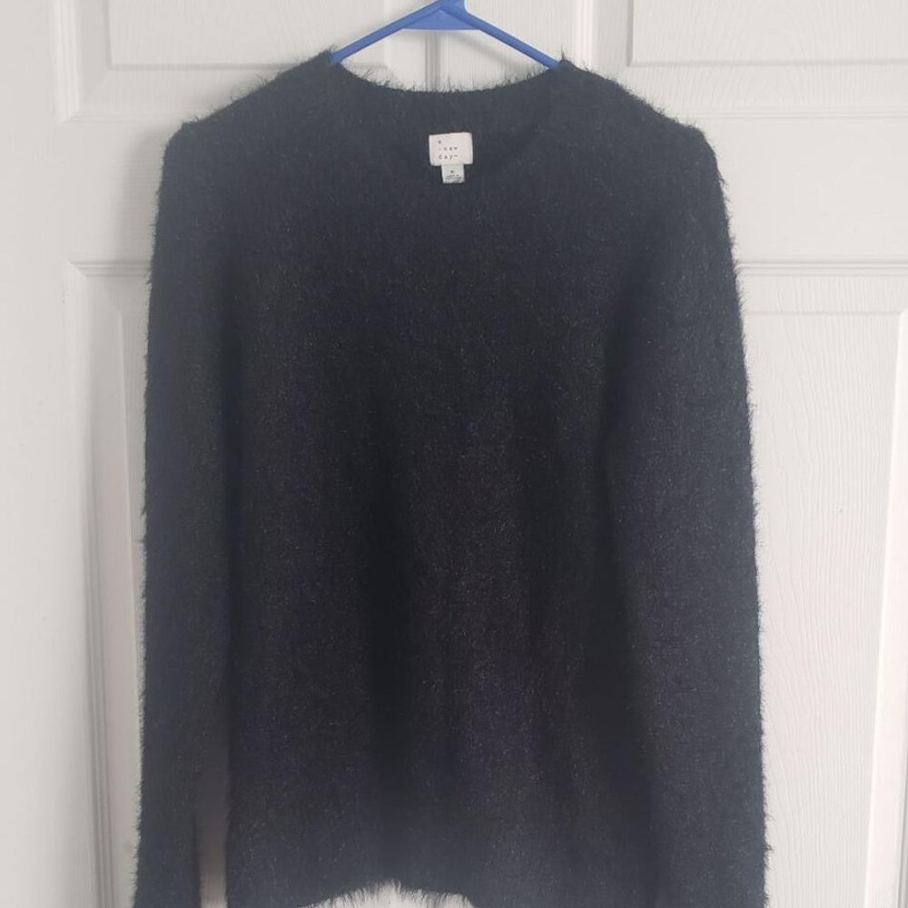 new day Women;s Fuzzy Black Sweater size S